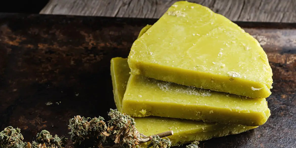 Cannabis Butter: ein Guide zum Herstellen von Cannabutter für Anfänger & Fortgeschrittene