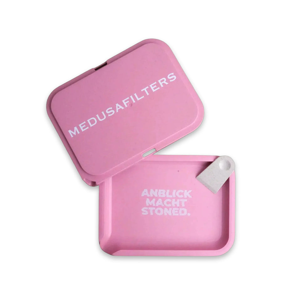 Medusafilters Hemp Tray ROSÉ, offen, daneben der Deckel mit Schriftzug MEDUSAFILTERS